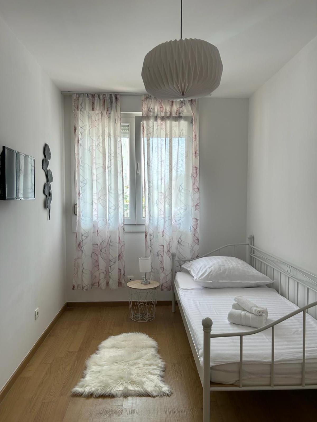 Apartment Dalmatinos Split Znjan ภายนอก รูปภาพ