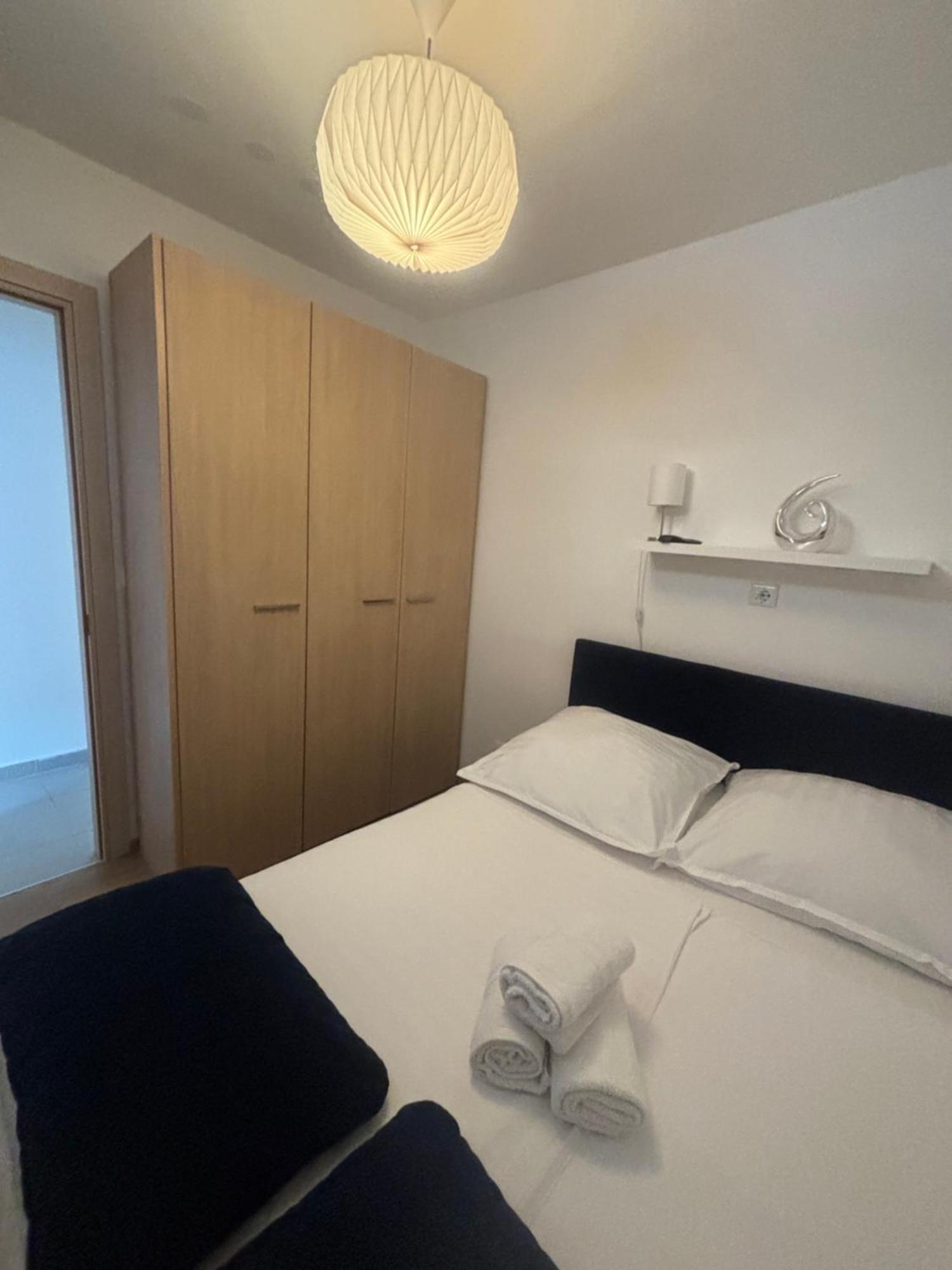 Apartment Dalmatinos Split Znjan ภายนอก รูปภาพ