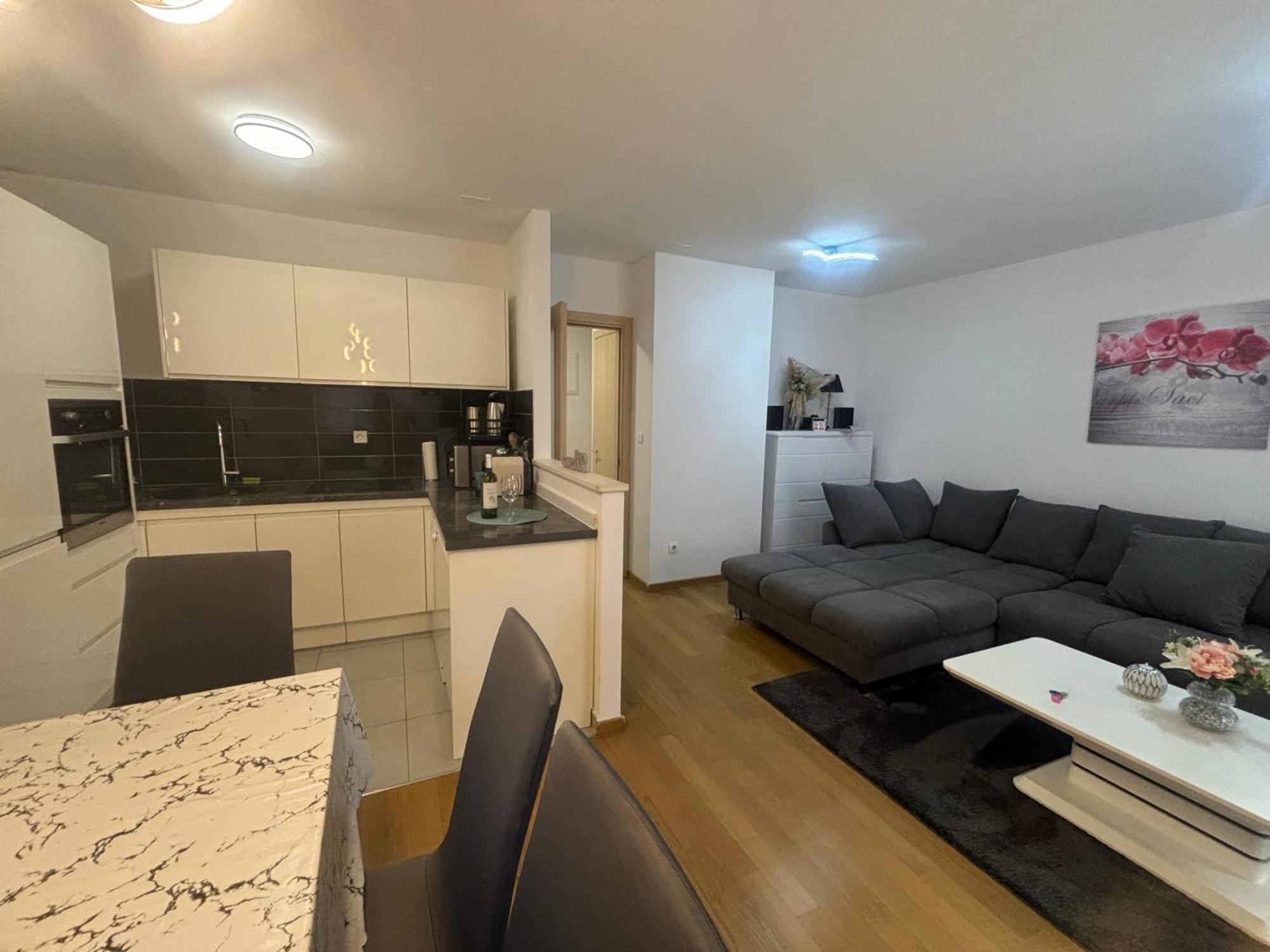 Apartment Dalmatinos Split Znjan ภายนอก รูปภาพ
