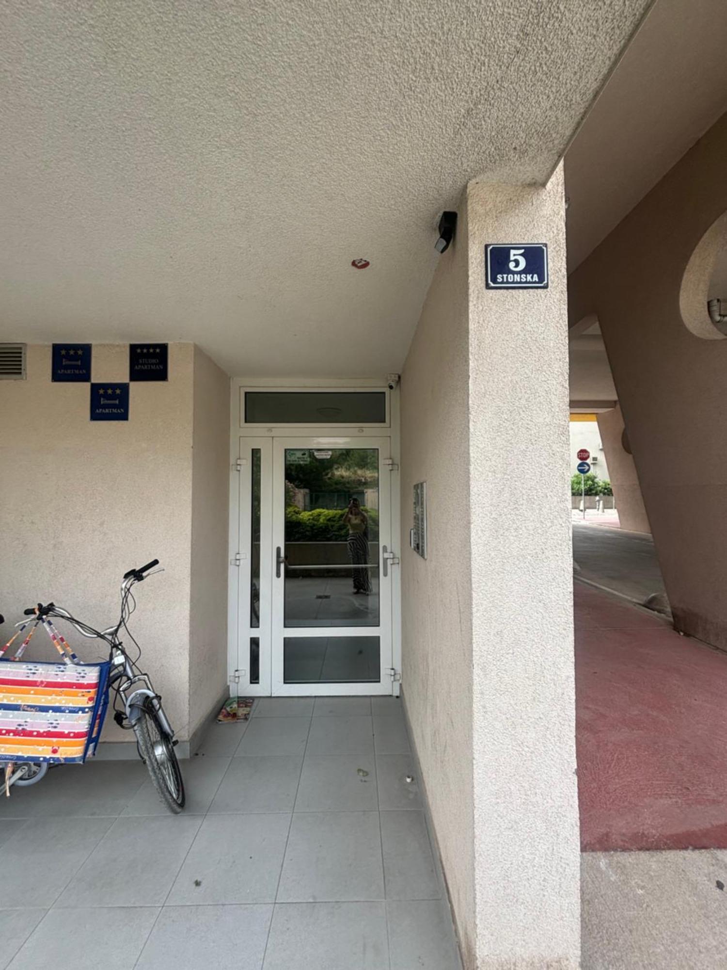 Apartment Dalmatinos Split Znjan ภายนอก รูปภาพ